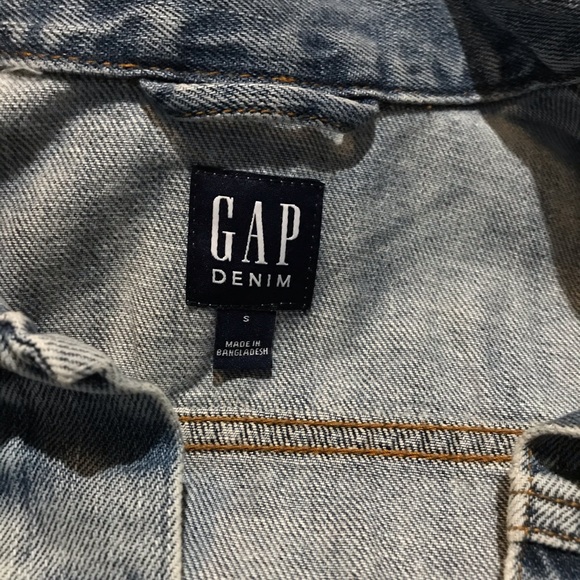 COPY - Gap Denim Jacket - Picture 4 of 4